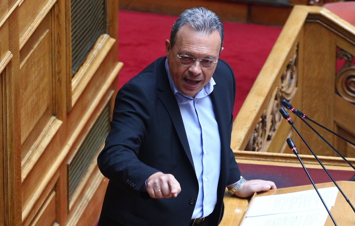 Φάμελλος: «Για ποια μέτρα μείωσης της γραφειοκρατίας μιλάει ο πρωθυπουργός, γι’ αυτά υπέρ των “γαλάζιων ακρίδων”;»