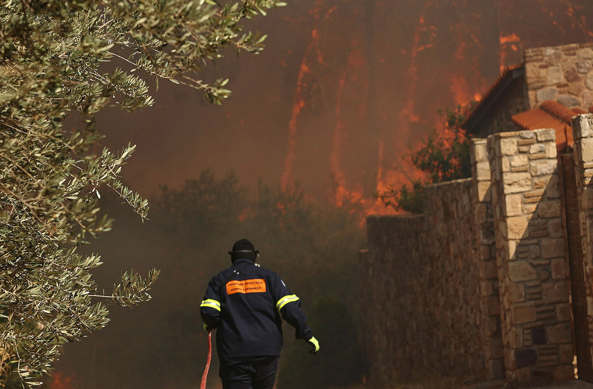 Νεκρός ηλικιωμένος από τη φωτιά στην Κερατέα