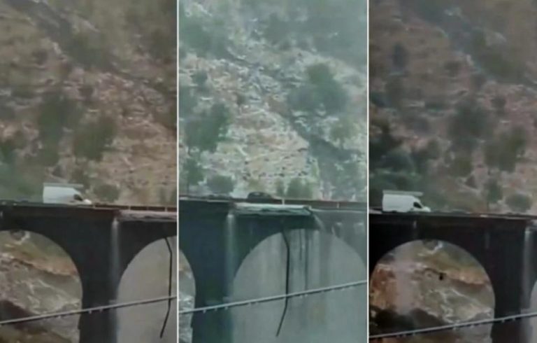 Τρόμος στην Ιταλία: Γέφυρα καταρρέει ενώ τη διασχίζουν τα οχήματα