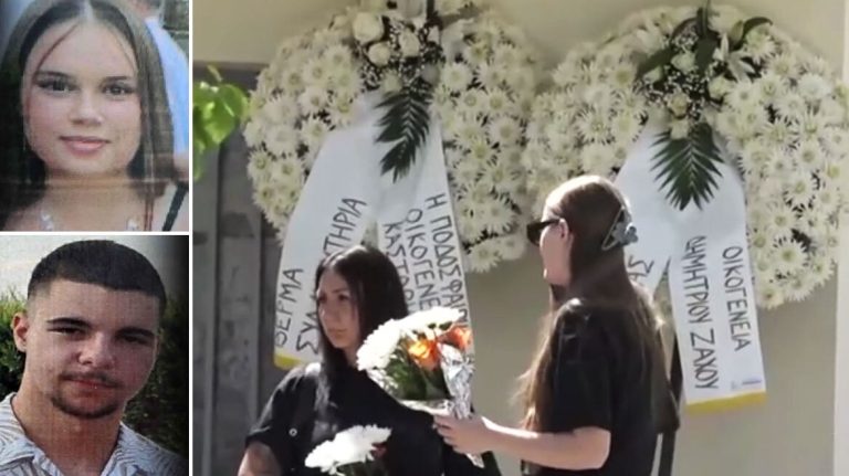 Σε κλίμα οδύνης η κηδεία των δύο 16χρονων που σκοτώθηκαν σε τροχαίο