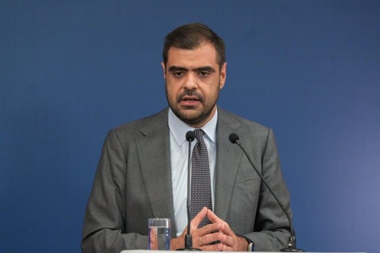 Μαρινάκης: «Στους μόνους που έχει λείψει ο κ. Τσίπρας είναι στους 17.000 εγκληματίες που αποφυλακίστηκαν»