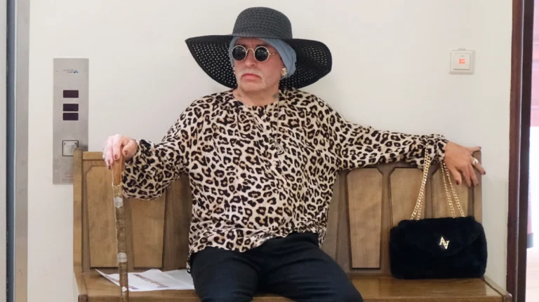 Σάλος στη Γερμανία: Νεοναζί καταδικάστηκε, έγινε τρανς και μπορεί να εκτίσει ποινή σε γυναικεία φυλακή