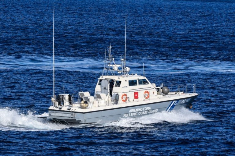Διάσωση 52 μεταναστών ανοιχτά των Κυθήρων