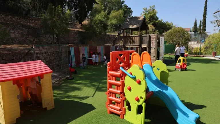 Αντίστροφη μέτρηση για τις 91 προσλήψεις στους βρεφονηπιακούς σταθμούς της ΔΥΠΑ