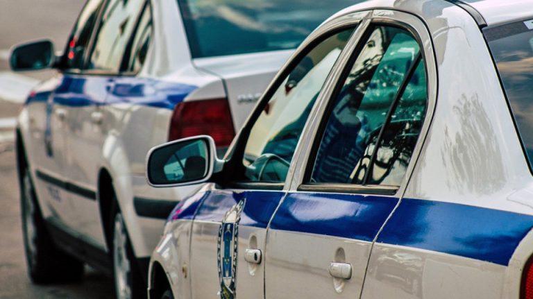 Συνελήφθη 28χρονη που ενεπλάκη σε τροχαίο στη Θεσσαλονίκη – Οδηγούσε χωρίς δίπλωμα