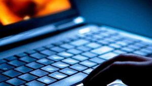 Μαθητής κατείχε 1.000 αρχεία βίντεο και φωτογραφίες πορνογραφικού υλικού με ανήλικους