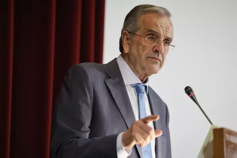 Σαμαράς για θάνατο Απόστολου Βεσυρόπουλου: «Συναισθάνομαι τον πόνο των δικών του ανθρώπων»
