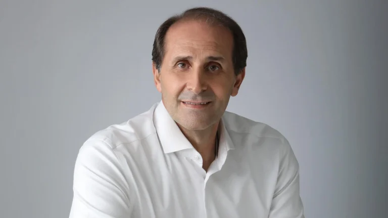 Απόστολος Βεσυρόπουλος: Του έκαναν ΚΑΡΠΑ επί μία ώρα αλλά δεν συνήλθε