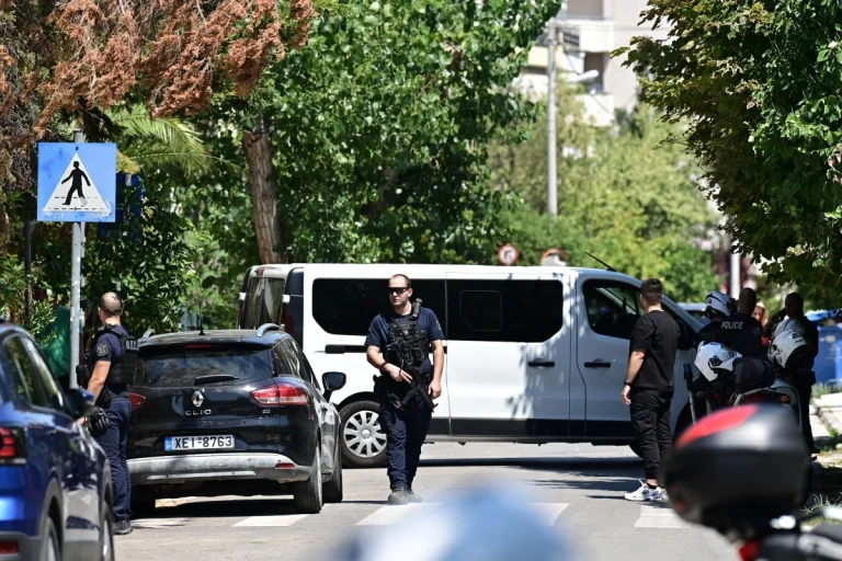 Στον ανακριτή ο 28χρονος που δολοφόνησε την 47χρονη στο Χαλάνδρι