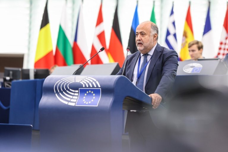 Εγκρίθηκαν οι τροπολογίες Τσιόδρα για την αντιμετώπιση των διαφορετικών τιμών για ίδια προϊόντα