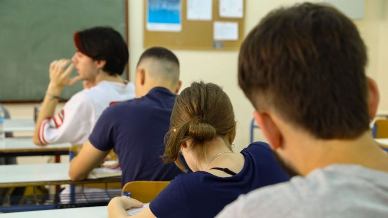 Πανελλήνιες 2026: Αυτό είναι το πρόγραμμα των εξετάσεων