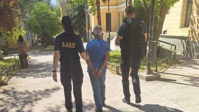 Προφυλακιστέος ο 62χρονος εμπρηστής που συνελήφθη για τις φωτιές στην Παιανία