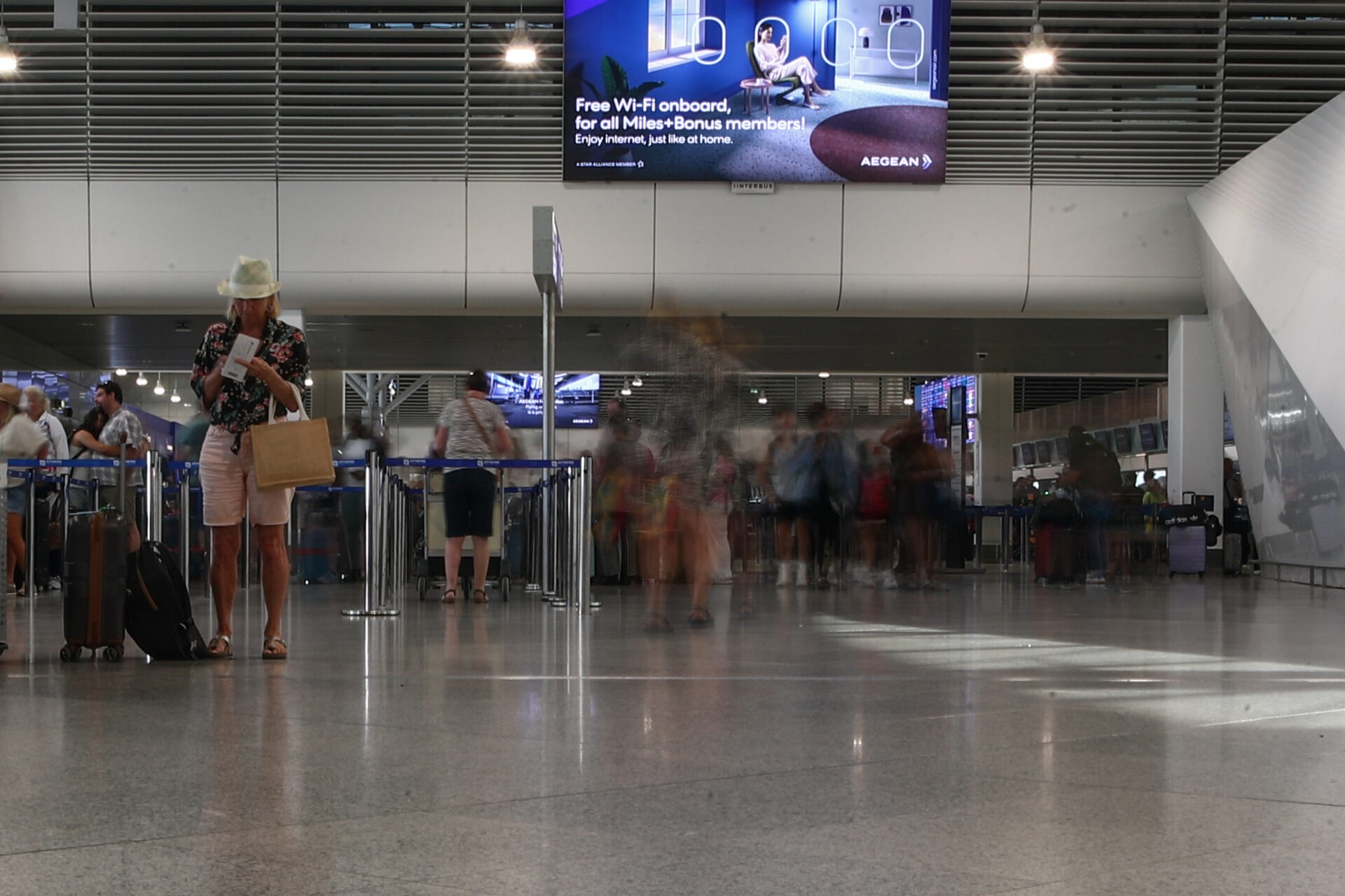 «Ελευθέριος Βενιζέλος»: Συνεχίζονται οι καθυστερήσεις για πέμπτη ημέρα