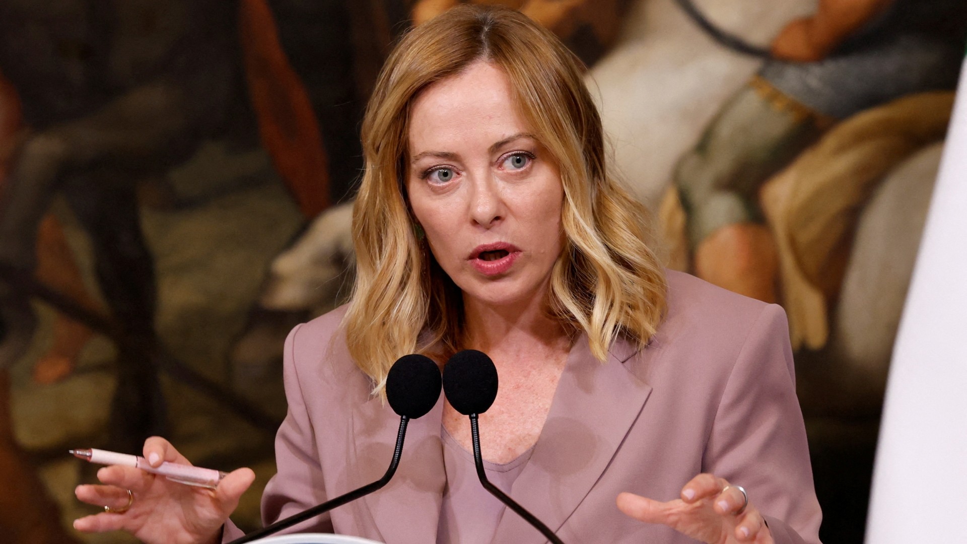 Ερντογάν: Ανέβαλε και τη συνάντηση με τη Μελόνι