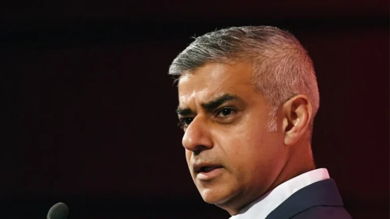 Δήμαρχος Λονδίνου: Ο Ντόναλντ Τραμπ είναι «ρατσιστής, σεξιστής και ισλαμοφοβικός»