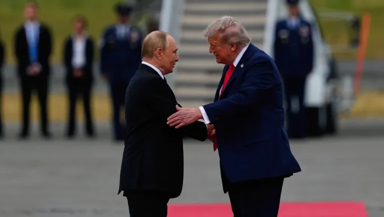 Τραμπ: Η υπομονή μου με τον Πούτιν εξαντλείται