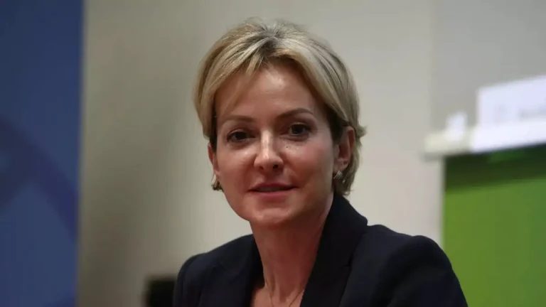 Σδούκου: «Fake news» οι ισχυρισμοί ότι διεθνή πανεπιστήμια γύρισαν την πλάτη στην Ελλάδα