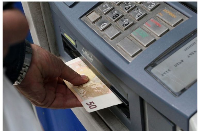 e-ΕΦΚΑ και ΔΥΠΑ: Ποιοι θα λάβουν χρήματα μέχρι την Παρασκευή