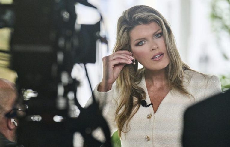 Από τα καλλιστεία στα δικαστήρια: Η πρώην δικηγόρος που επέλεξε ο Τραμπ για κορυφαίο εισαγγελικό ρόλο