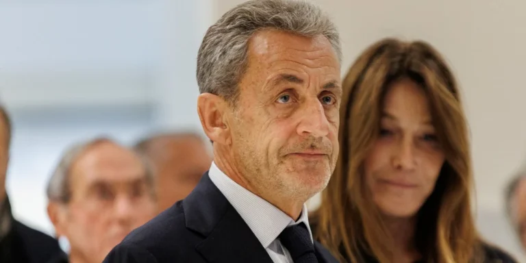 Σαρκοζί: Πέντε χρόνια φυλάκιση για το μαύρο χρήμα από τον Καντάφι