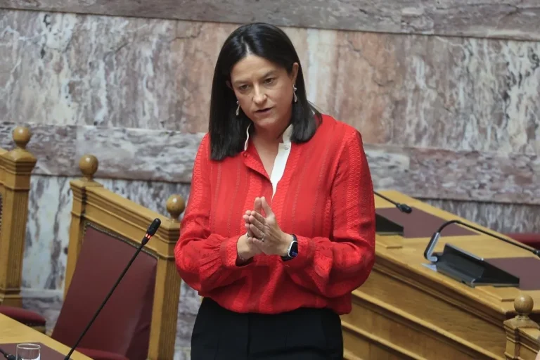 Κεραμέως: Από το 2026, οι εργαζόμενοι θα δουν αυξημένα καθαρά ποσά στη μισθοδοσία τους