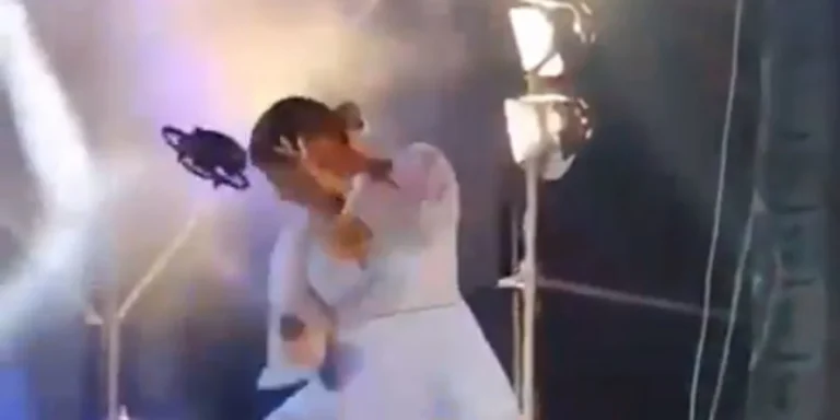 Σοκαριστικό βίντεο: Drone χτύπησε τραγουδίστρια στο πρόσωπο στη διάρκεια συναυλίας