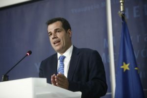 Εντολή Πλεύρη για επανεξέταση ασύλου του 32χρονου που κατηγορείται για εμπρησμό και παρενόχληση ανηλίκων