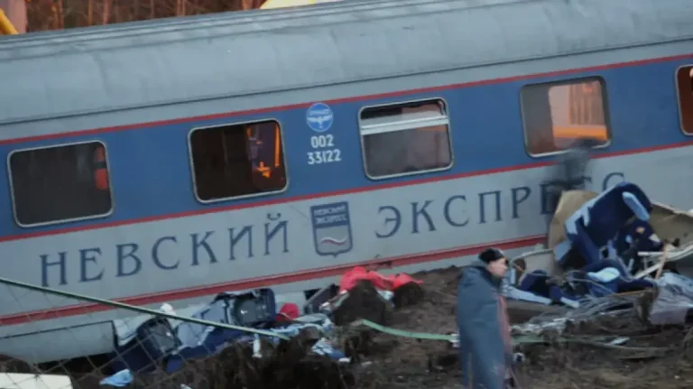 Ρωσία: Δύο τρένα εκτροχιάστηκαν σε διαφορετικά ατυχήματα – Δείτε βίντεο