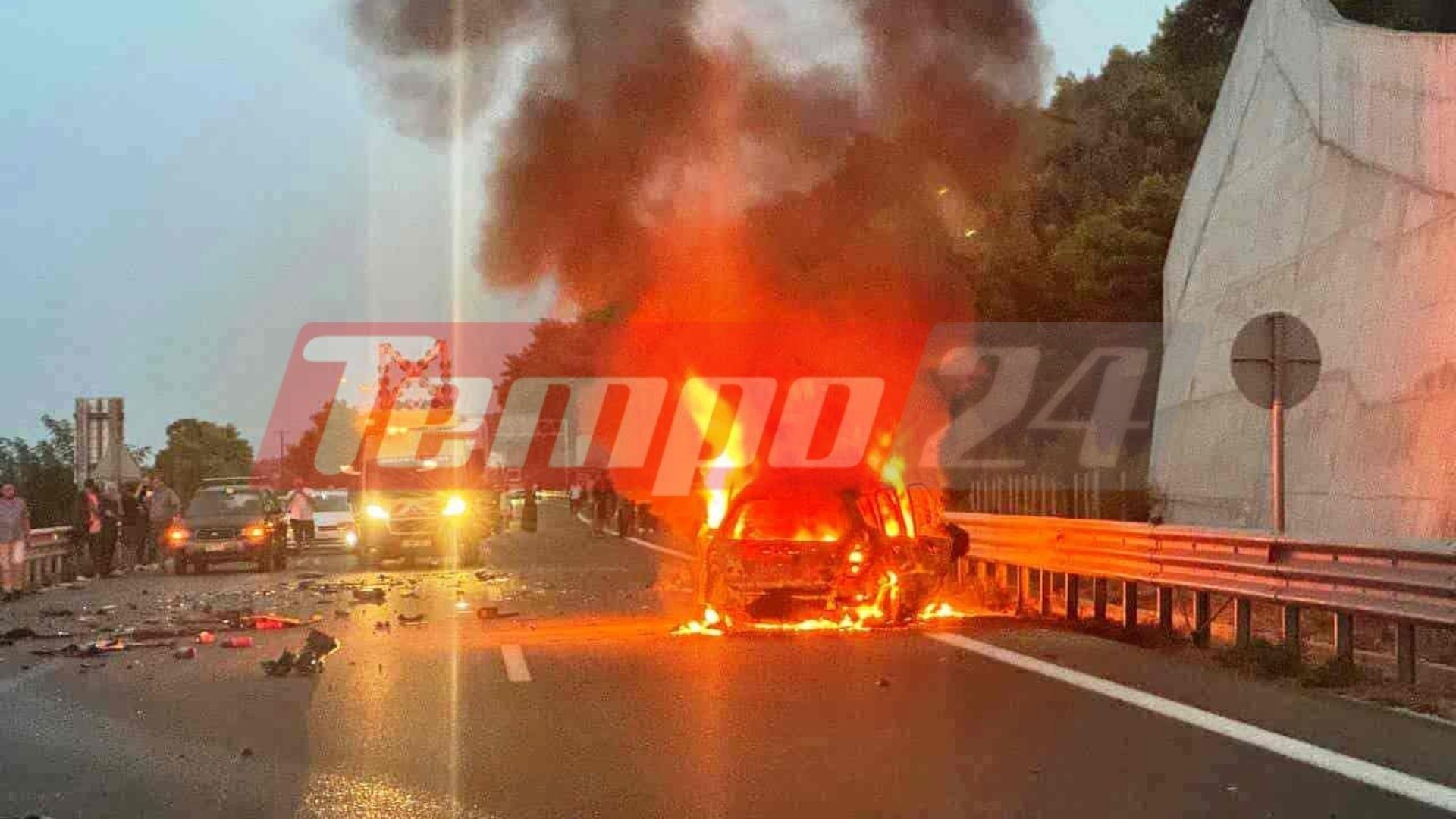 Τροχαίο στην Αχαΐα: Αυτοκίνητο τυλίχθηκε στις φλόγες έπειτα από σφοδρή σύγκρουση