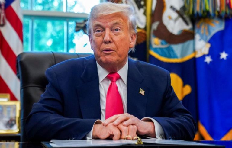 Ο Τραμπ θεωρεί την ενδοοικογενειακή βία «λιγότερο σοβαρό» αδίκημα