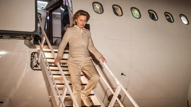 Ρωσικό σαμποτάζ στο αεροσκάφος της Φον ντερ Λάιεν – Απενεργοποιήθηκε το GPS