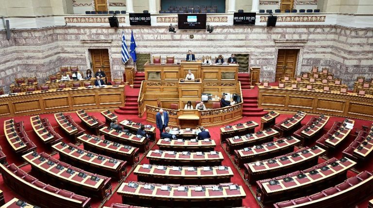 Δημοσιοποιήθηκαν τα Πόθεν Έσχες των πολιτικών