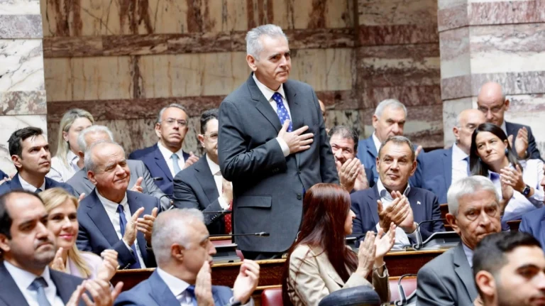 Εξελέγη ο Μάξιμος Χαρακόπουλος Γενικός Γραμματέας της ΚΟ της ΝΔ