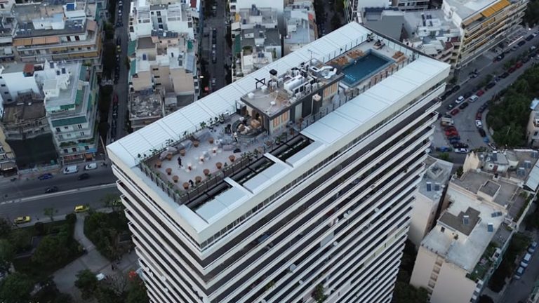 Σοκαριστικό περιστατικό στους Αμπελοκήπους: Άνδρας έπεσε από τον Πύργο Απόλλων