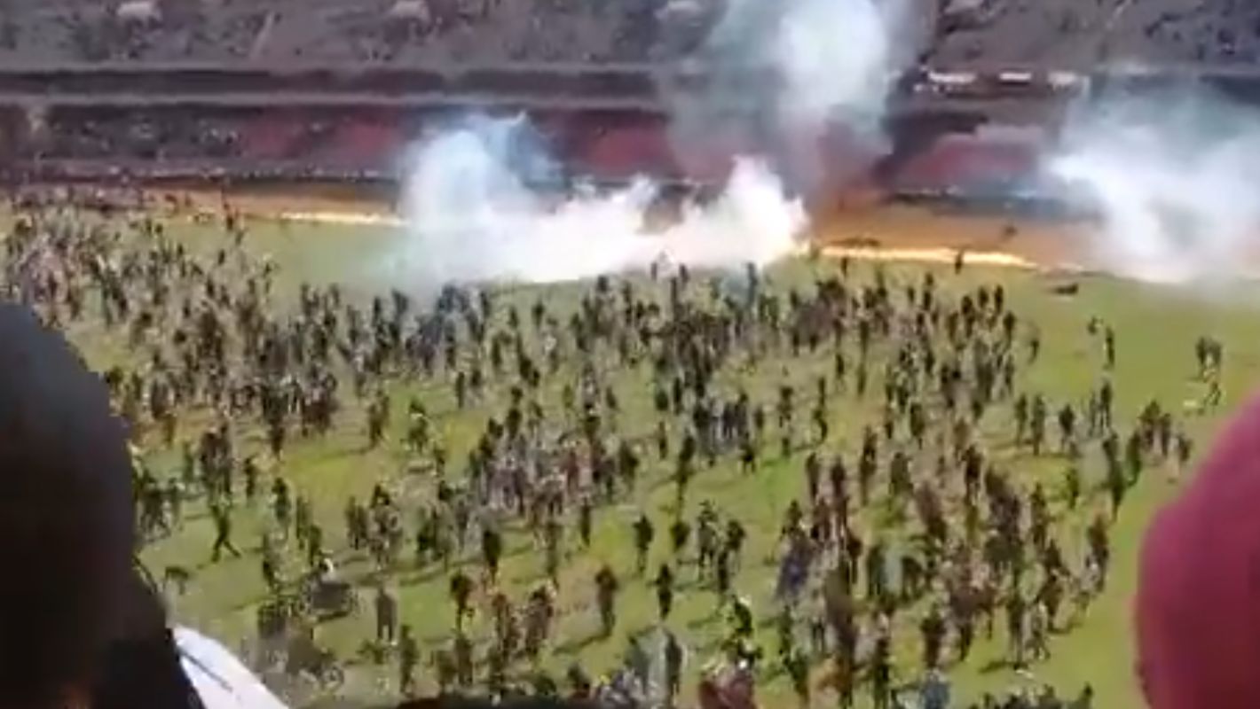 Τουλάχιστον δύο νεκροί από τους πυροβολισμούς στο εθνικό στάδιο του Ναϊρόμπι 