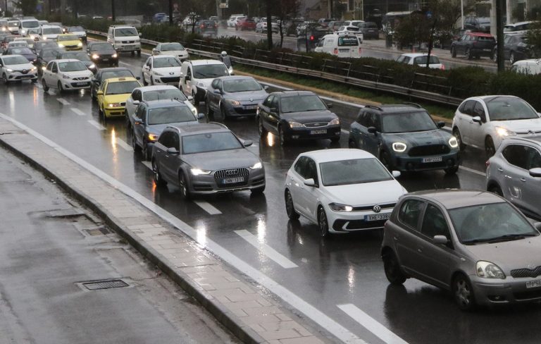 Μποτιλιάρισμα γύρω από το Καλλιμάρμαρο, λόγω της συναυλίας του Ρόμπι Γουίλιαμς