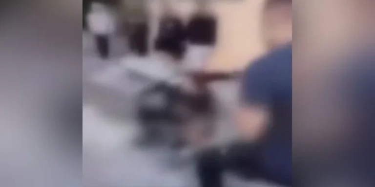 Βίντεο: Άγριος ξυλοδαρμός μεταξύ μαθητών στην Κέρκυρα