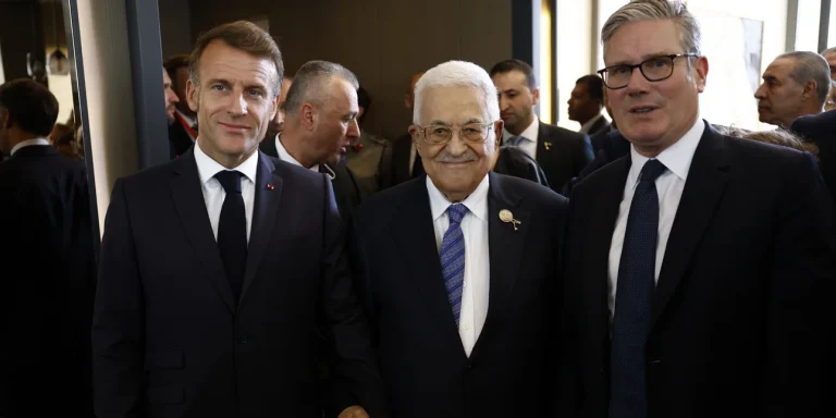 Έφτασε ο Τραμπ στην Αίγυπτο – Ποιοι είναι οι 20 ηγέτες που θα συμμετέχουν