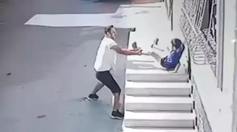 Άνδρας κυνηγά 7χρονο αγόρι στην Τουρκία, το χτυπάει και το πετάει στο έδαφος από ύψος