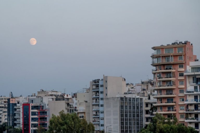Πώς οι ιδιοκτήτες ακινήτων κερδίζουν έως 36 μήνες αφορολόγητα ενοίκια
