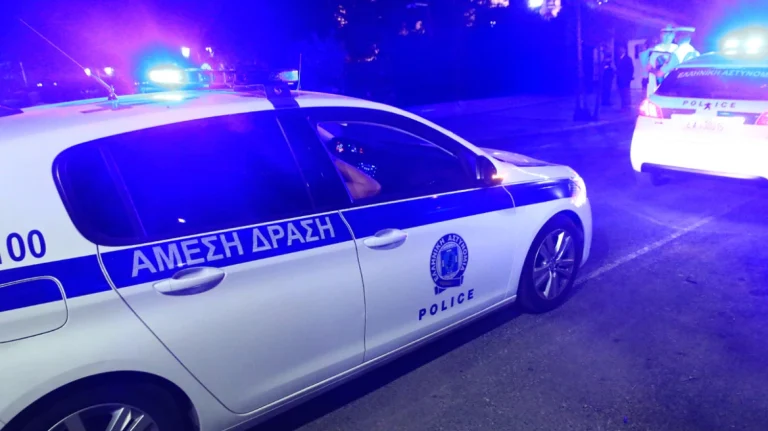 Βύρωνας: Εμπρηστική επίθεση σε αντιπροσωπεία αυτοκινήτων