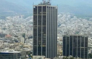 Αμπελόκηποι: Φωτιά σε υπόγειο του Πύργου Αθηνών