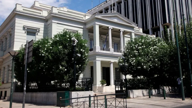 ΥΠΕΞ για συμφωνία Ισραήλ – Χαμάς: Η Ελλάδα είναι έτοιμη να συμβάλει στην εφαρμογή του σχεδίου Τραμπ