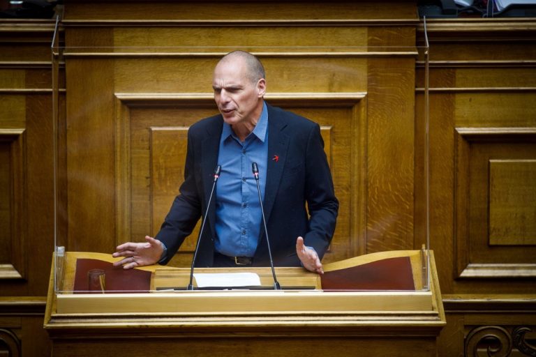 Ο Βαρουφάκης απαντά στον Τσίπρα: Αυτοεξευτελισμός όσα λέει για τα «κουπόνια»