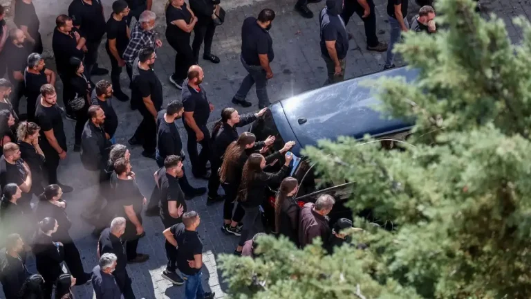 Στα «μαύρα» τα Βορίζια για την κηδεία του 39χρονου Φανούρη