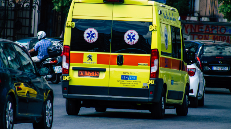 Τροχαίο δυστύχημα στην Κυψέλη: Ένας νεκρός σε σύγκρουση ΙΧ και μοτοσικλέτας