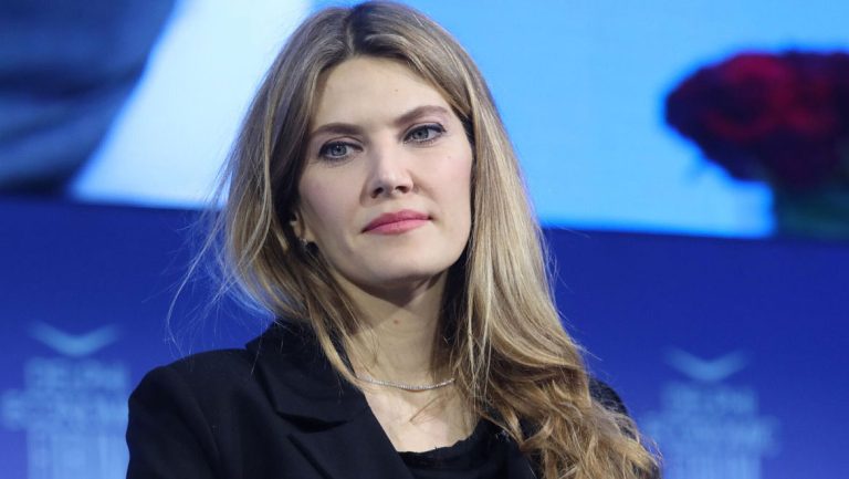 Εύα Καϊλή: «Με κρατούσαν στην απομόνωση σε τσουχτερό κρύο και τα φώτα αναμμένα» 