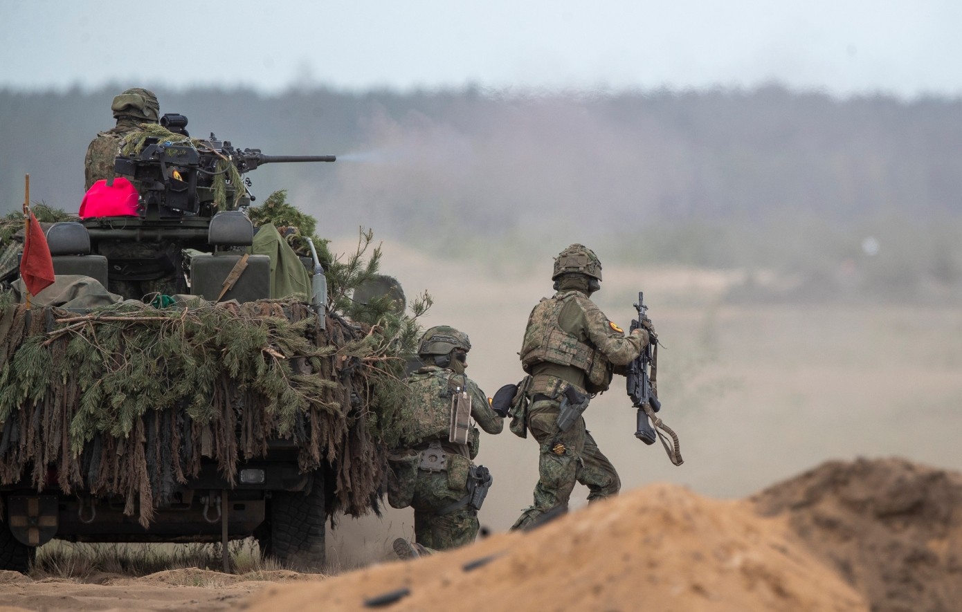 Γερμανία: «Η Ευρώπη ίσως έζησε το τελευταίο ειρηνικό καλοκαίρι», προειδοποιεί ο υπουργός Άμυνας