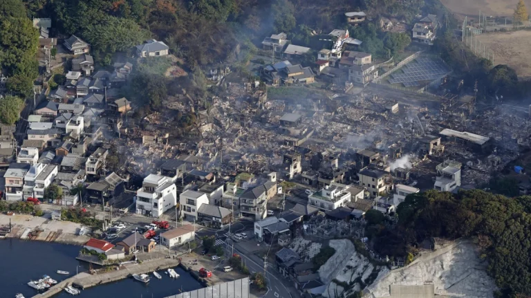 Απίστευτη φωτιά στην Ιαπωνία: Ένας νεκρός και μία τραυματίας – Κάηκαν 170 κτίρια (βίντεο)