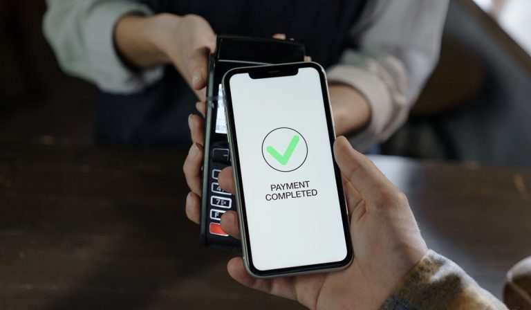 ΑΑΔΕ: Πληρωμή με IRIS από 1η Δεκεμβρίου στις λιανικές συναλλαγές